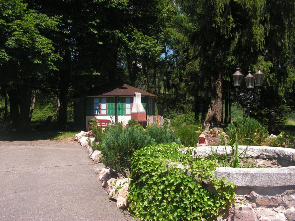 Hotel Sternen Lenzkirch Exterior foto
